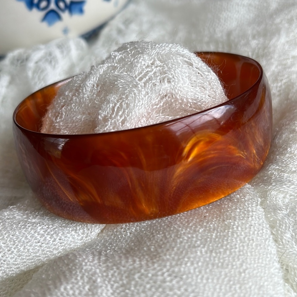 Plastic Amber Pearlescent Bangle